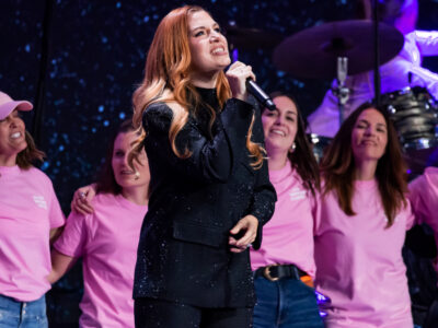 Leire Martínez en Cadena 100 Por Ellas