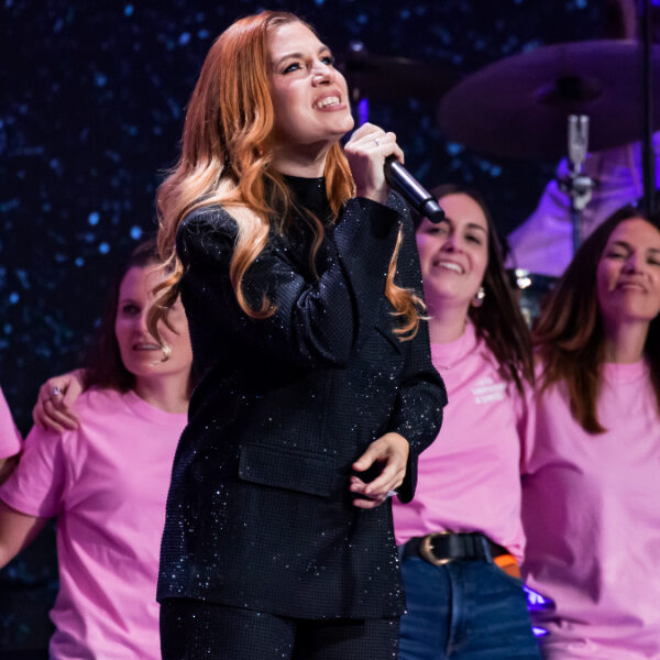 Leire Martínez en Cadena 100 Por Ellas